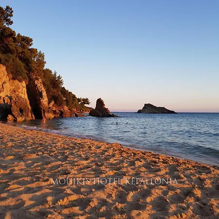 Hotel Mouikis Kefalonia 3*