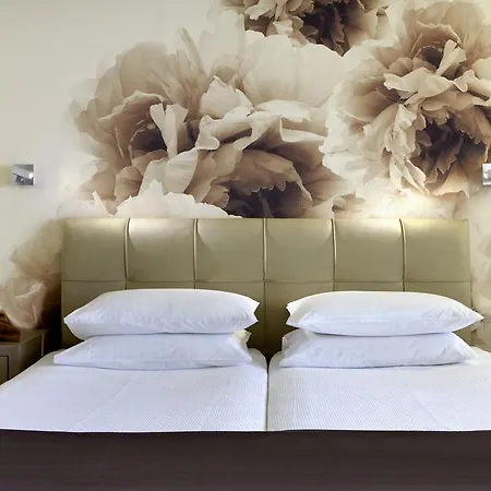 Mouikis Kefalonia Hotell 3*