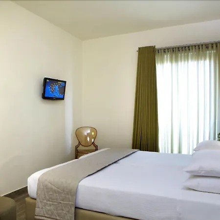 Hotel Mouikis Kefalonia 3*