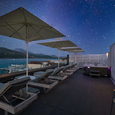 Hotell Mouikis Kefalonia